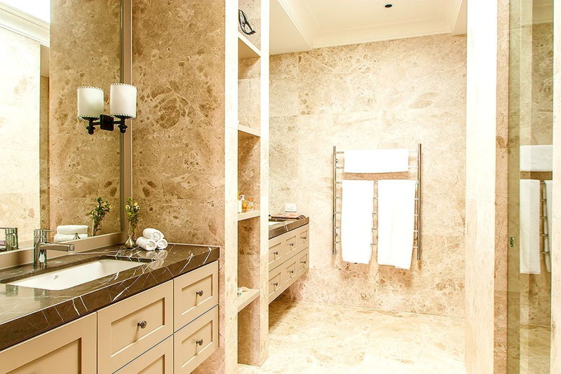 Chesterfield Ave (Heated Pool)