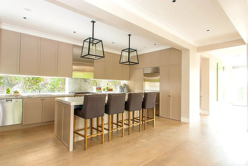 Chesterfield Ave (Heated Pool)