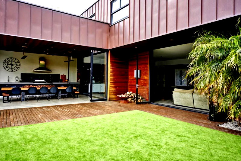 Hartpury (Heated Pool)