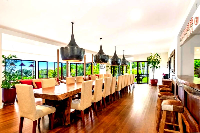 Samkara - with ocean view & heated pool