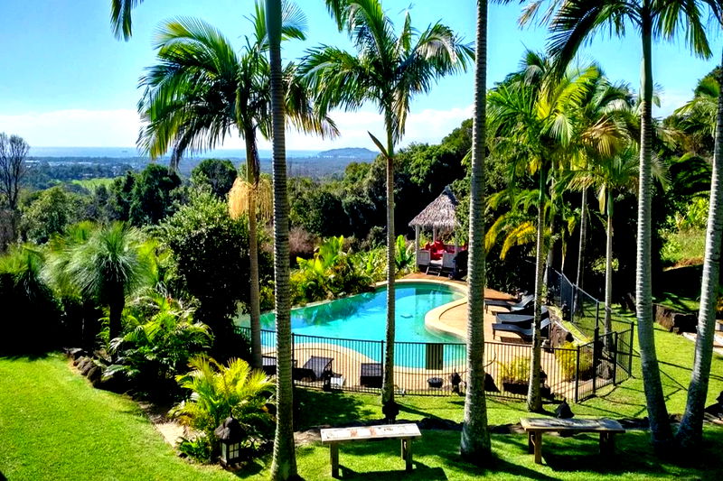 Samkara - with ocean view & heated pool