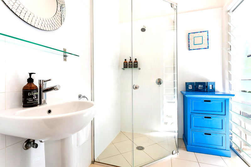 LUXICO's Abachi - hop, skip, jump to town & beach