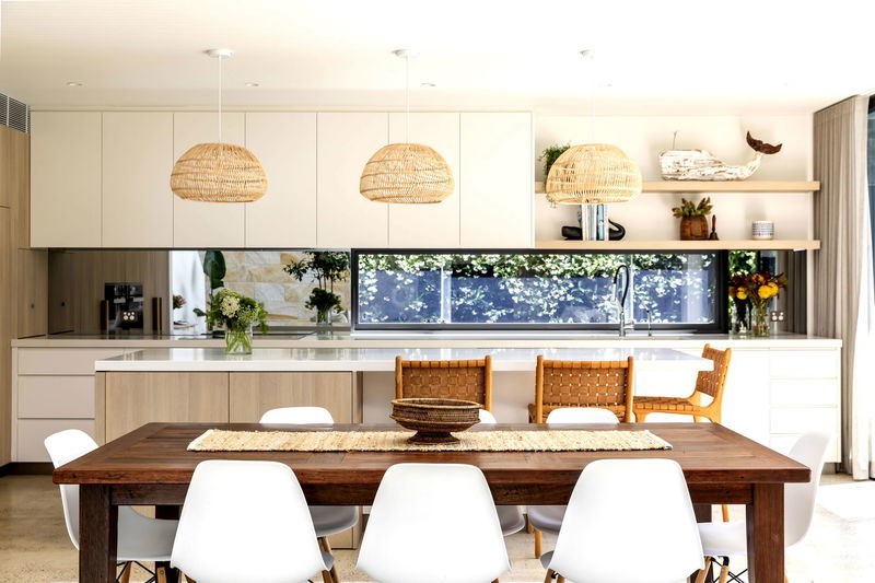 Clovelly Pool Escape (Walk to the beach)