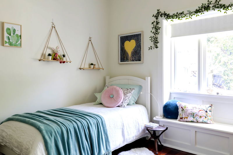 Clovelly Pool Escape (Walk to the beach)