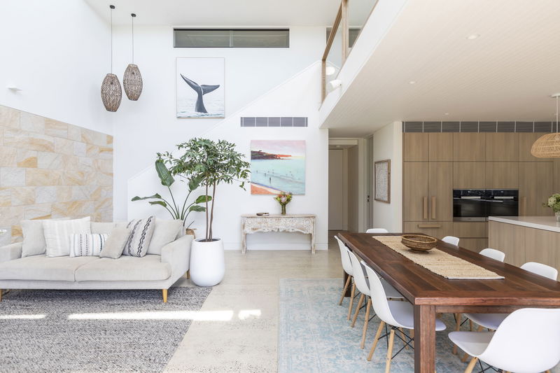 Clovelly Pool Escape (Walk to the beach)