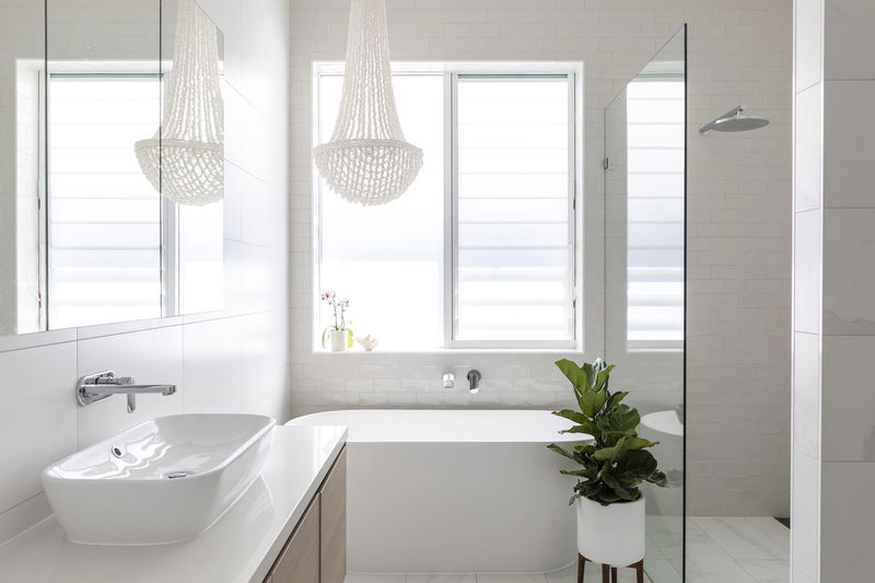 Clovelly Pool Escape (Walk to the beach)