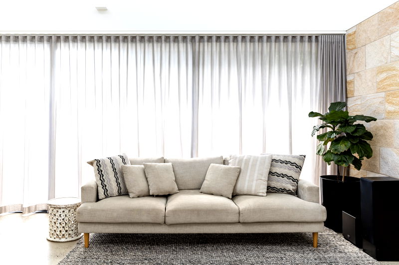 Clovelly Pool Escape (Walk to the beach)