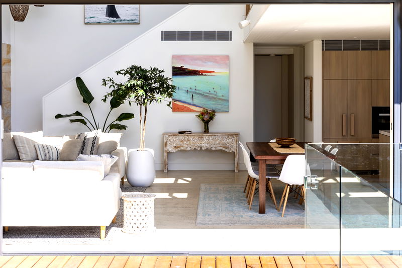 Clovelly Pool Escape (Walk to the beach)