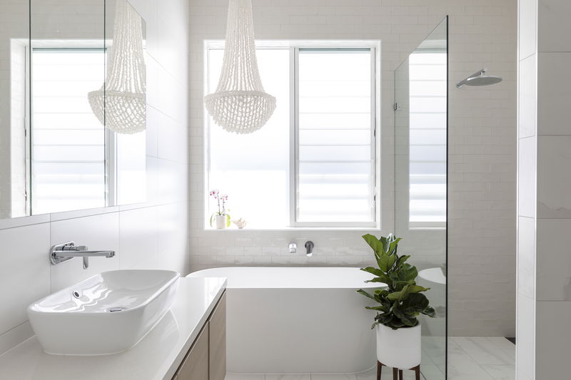 Clovelly Pool Escape (Walk to the beach)