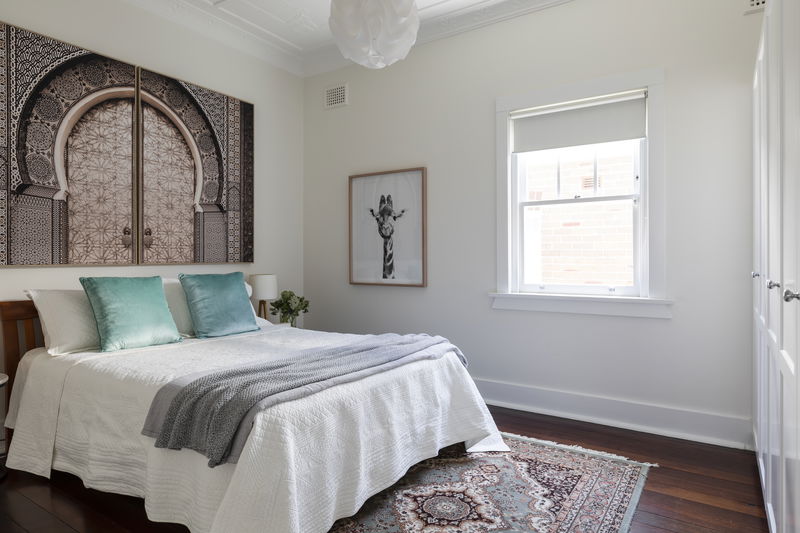 Clovelly Pool Escape (Walk to the beach)