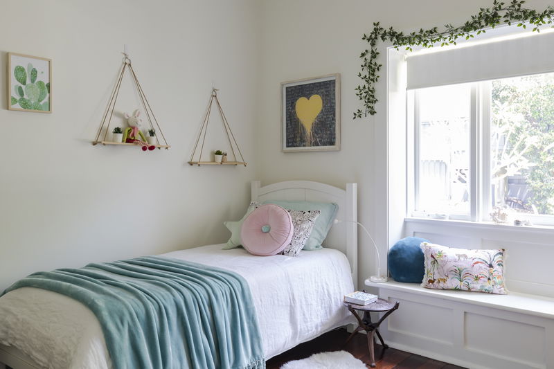 Clovelly Pool Escape (Walk to the beach)