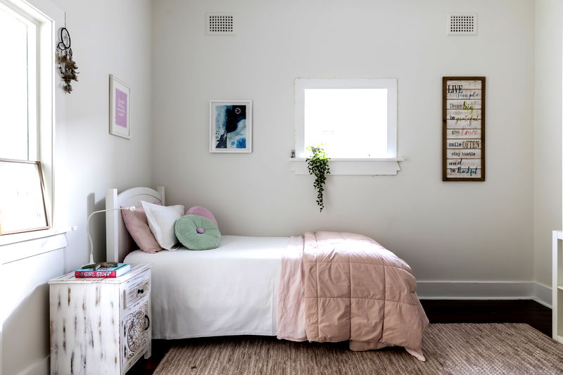 Clovelly Pool Escape (Walk to the beach)