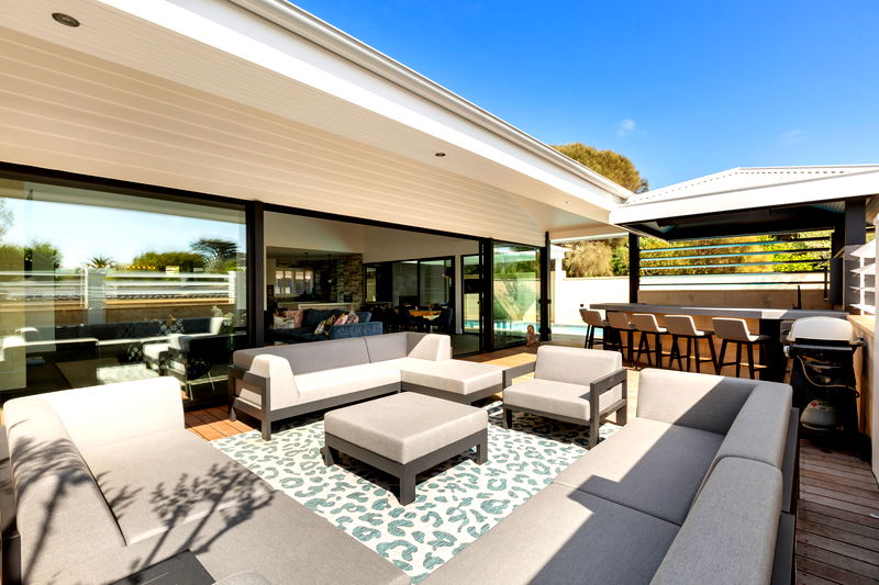 Ocean Beach Road (Solar Heated Pool)