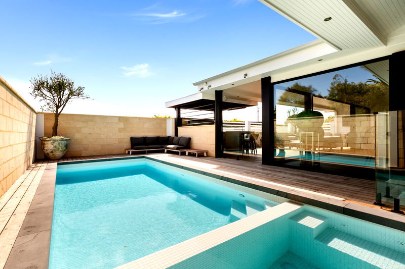 Ocean Beach Road (Solar Heated Pool)