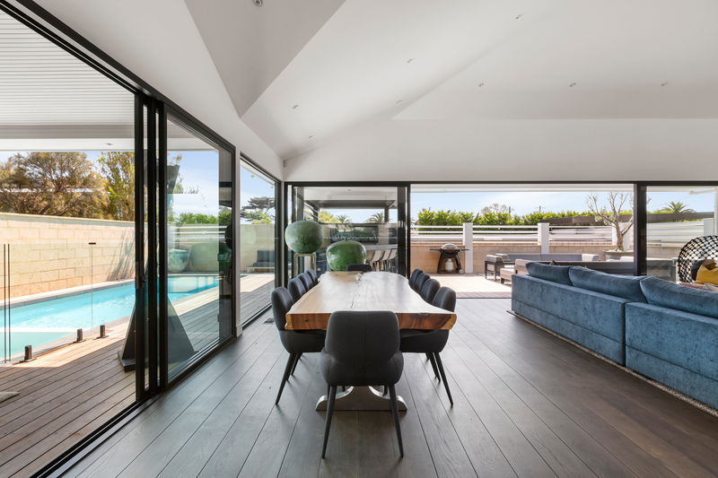 Ocean Beach Road (Solar Heated Pool)