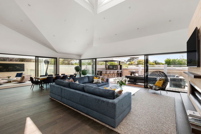 Ocean Beach Road (Solar Heated Pool)