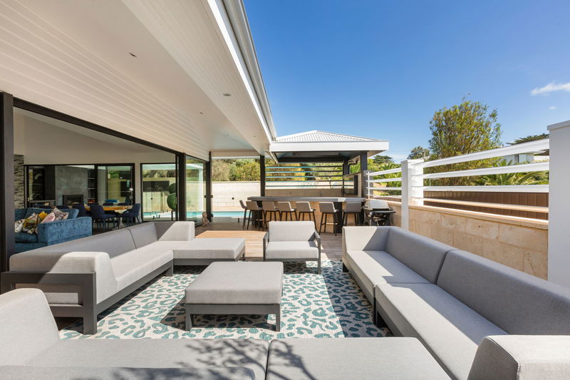 Ocean Beach Road (Solar Heated Pool)