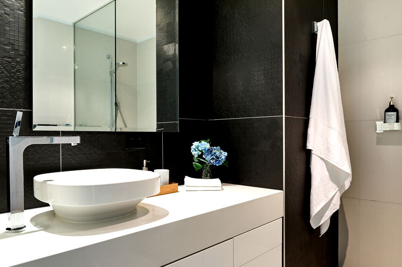 Collins Tower (With Car Parking)