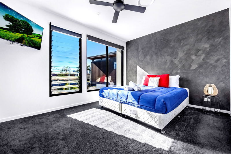 Bluewater Oasis (Heated Pool)