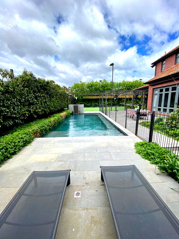 Malvern Resort (Heated Pool)