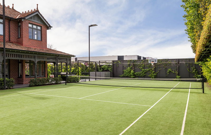 Malvern Resort (Heated Pool)