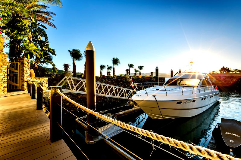 Aqua (With Car Parking)