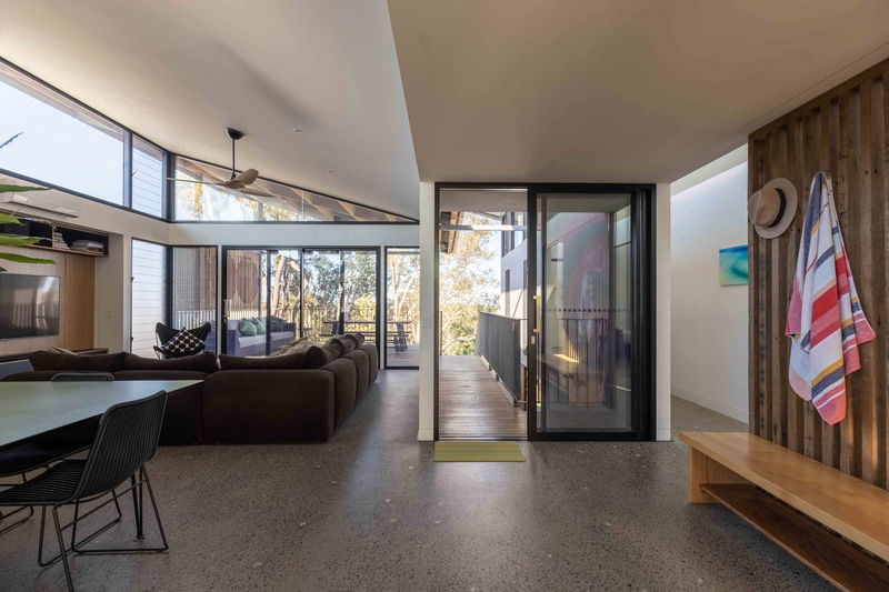 42 Byron (Central Byron, Walk to Beach)