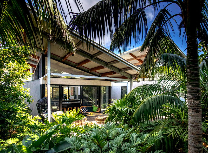 42 Byron (Walk to Beach)