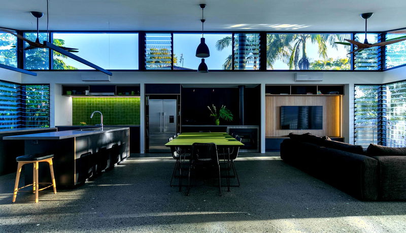 42 Byron (Central Byron, Walk to Beach)