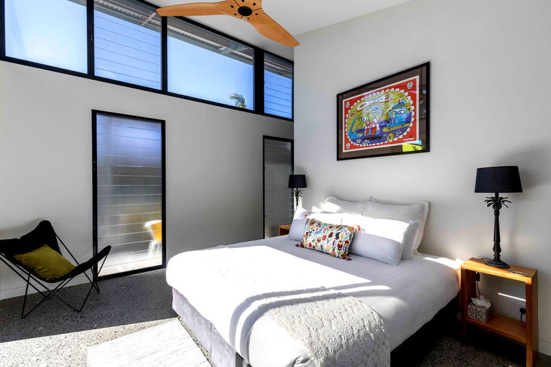 42 Byron (Central Byron, Walk to Beach)