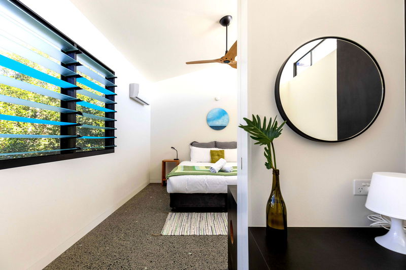 42 Byron (Central Byron, Walk to Beach)