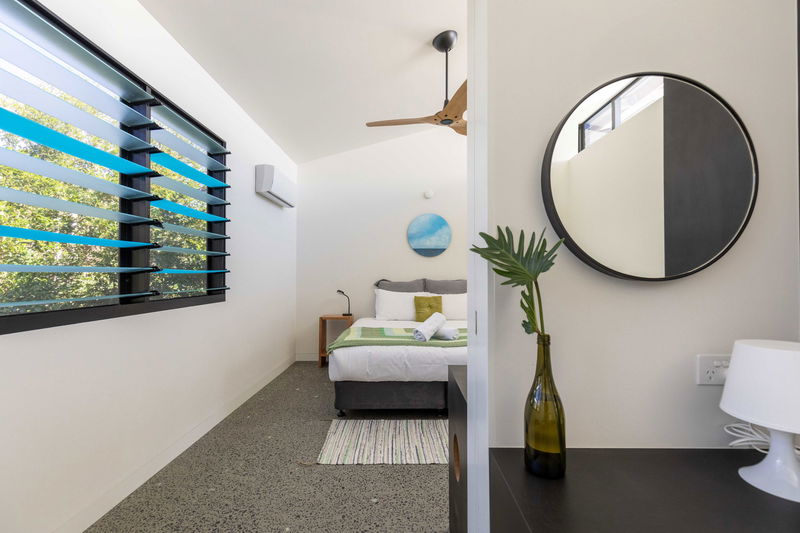 42 Byron (Central Byron, Walk to Beach)