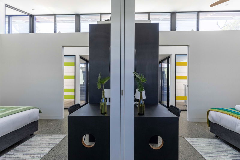 42 Byron (Central Byron, Walk to Beach)