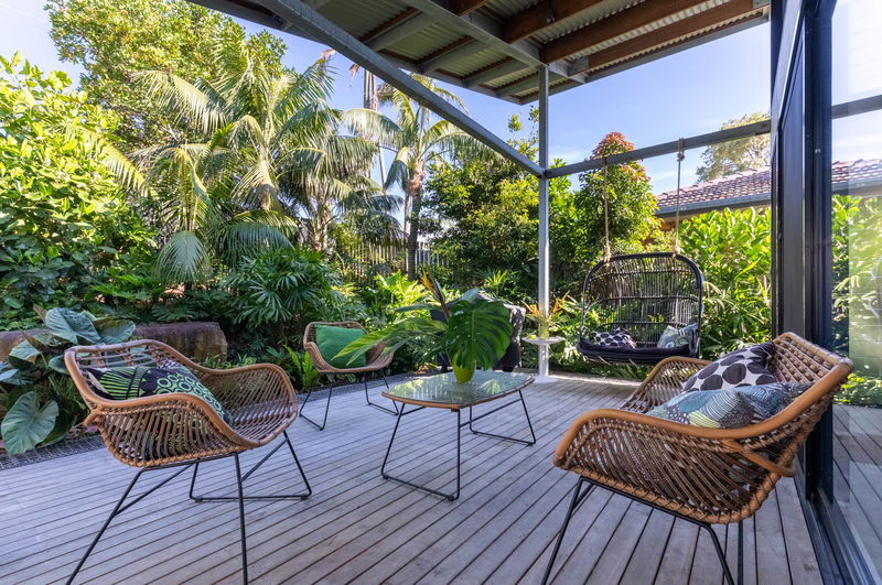 42 Byron (Central Byron, Walk to Beach)