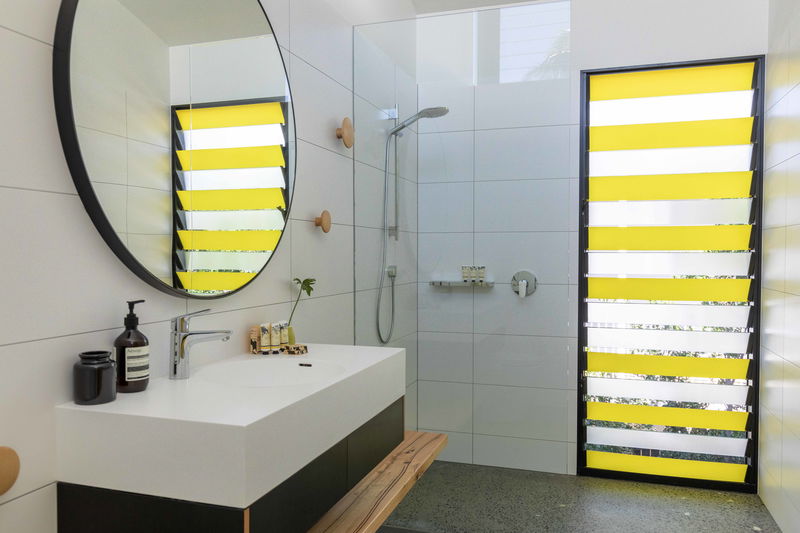 42 Byron (Central Byron, Walk to Beach)