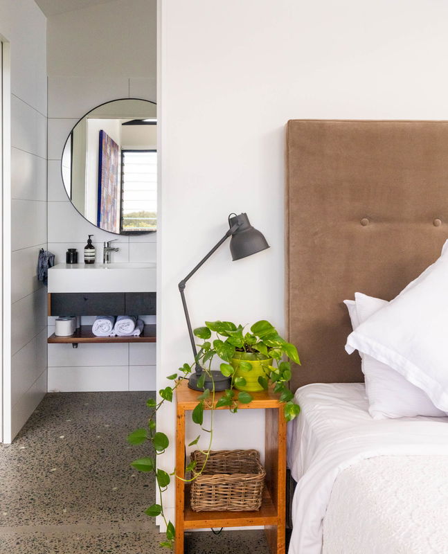 42 Byron (Central Byron, Walk to Beach)