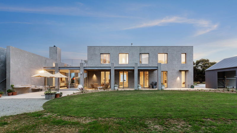 Bells Beach View (With Car Parking)