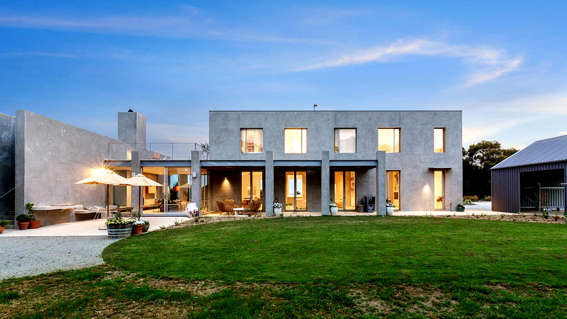 Bells Beach View (With Car Parking)