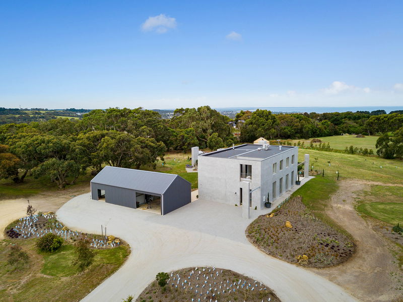 Bells Beach View (With Car Parking)