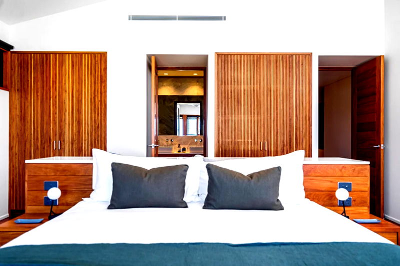 Turquoise (Heated Pool)