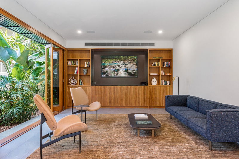 Sapphire (Heated Pool)