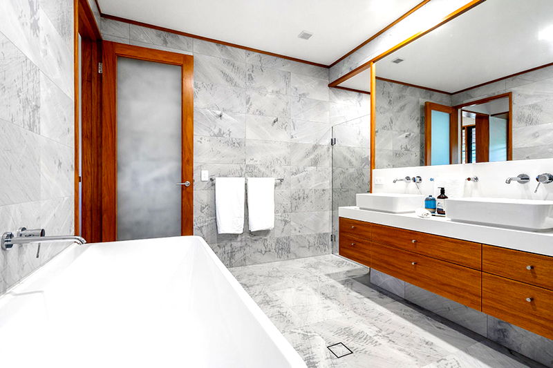 Sapphire (Heated Pool)