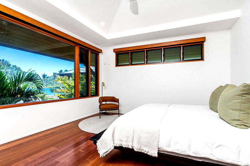 Sapphire (Heated Pool)