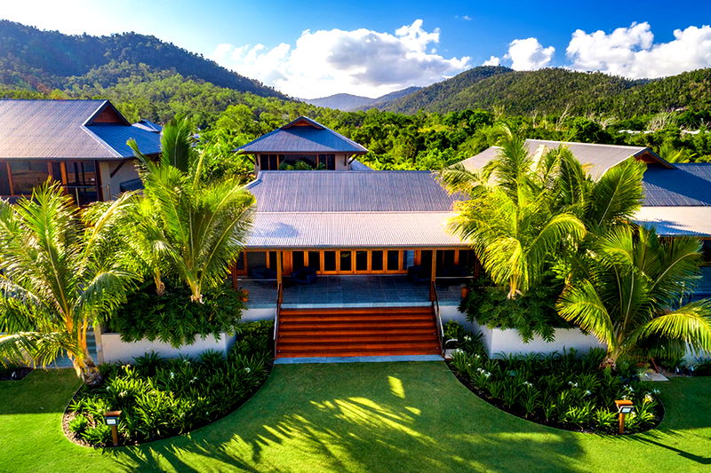 Sapphire (Heated Pool)