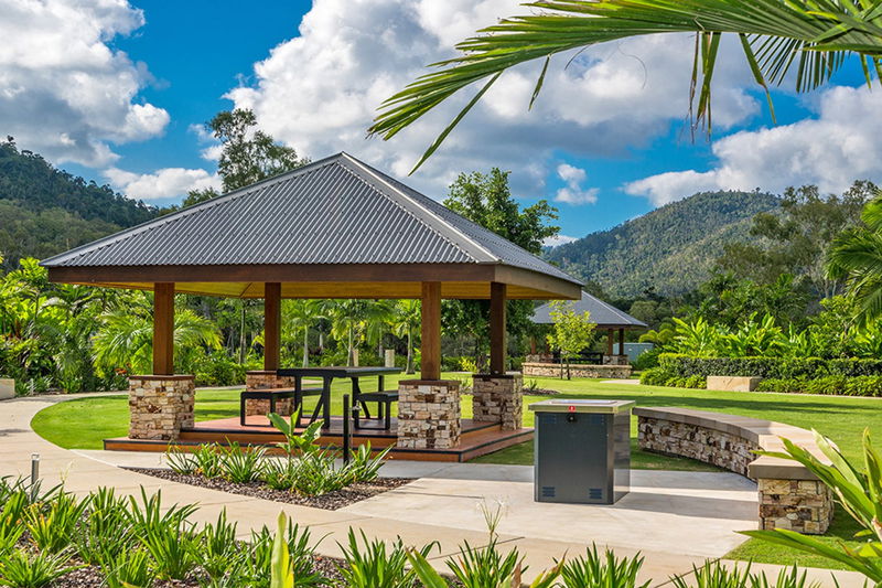 Sapphire (Heated Pool)