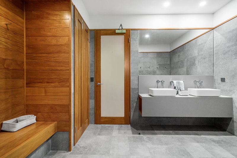 Sapphire (Heated Pool)