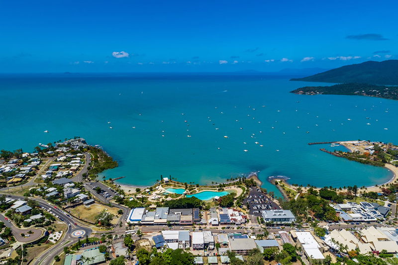 Sapphire (Heated Pool)