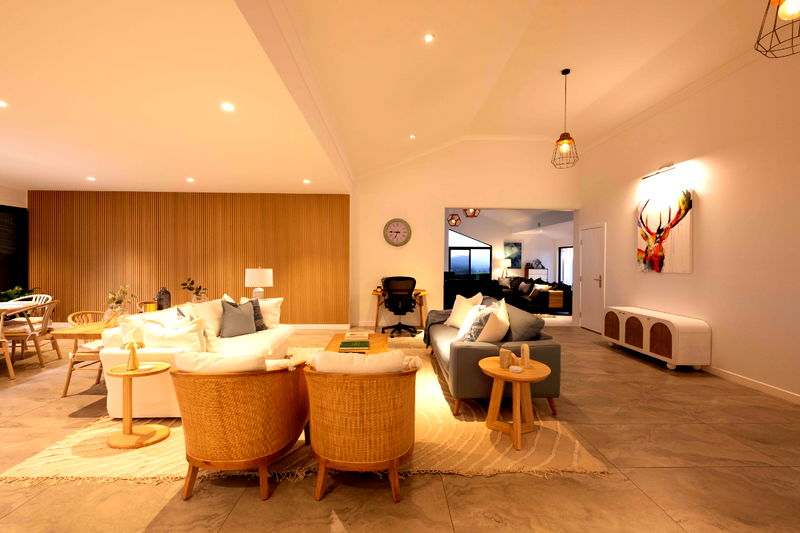 Sky High Estate (Ocean Views)