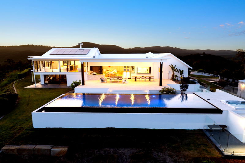 Sky High Estate (Ocean Views)