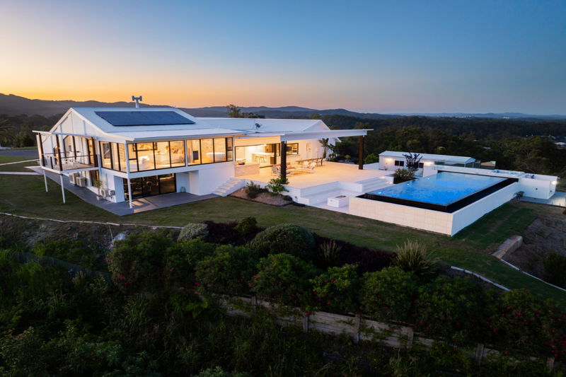 Sky High Estate (Ocean Views)